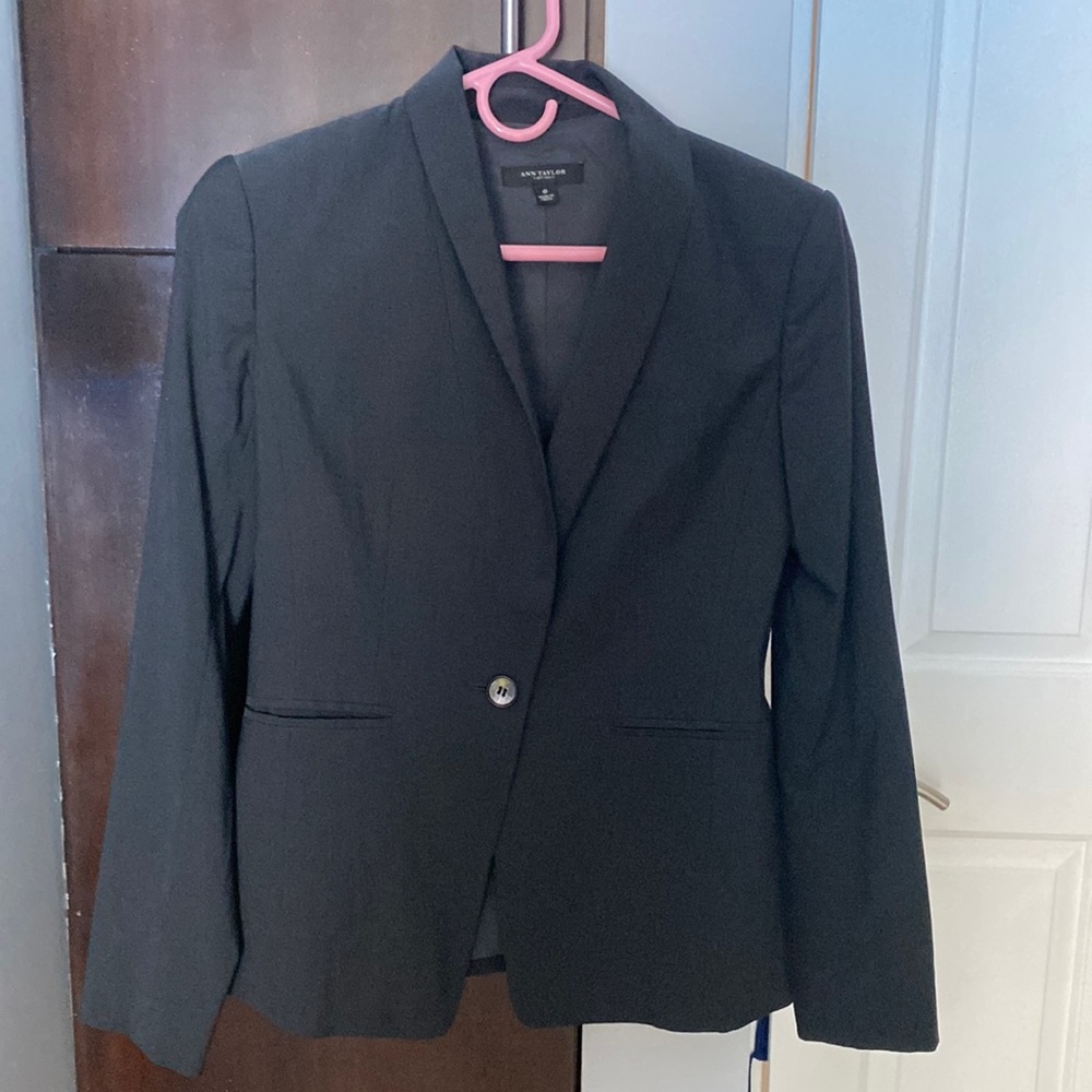 Ann Taylor grey blazer size 0
